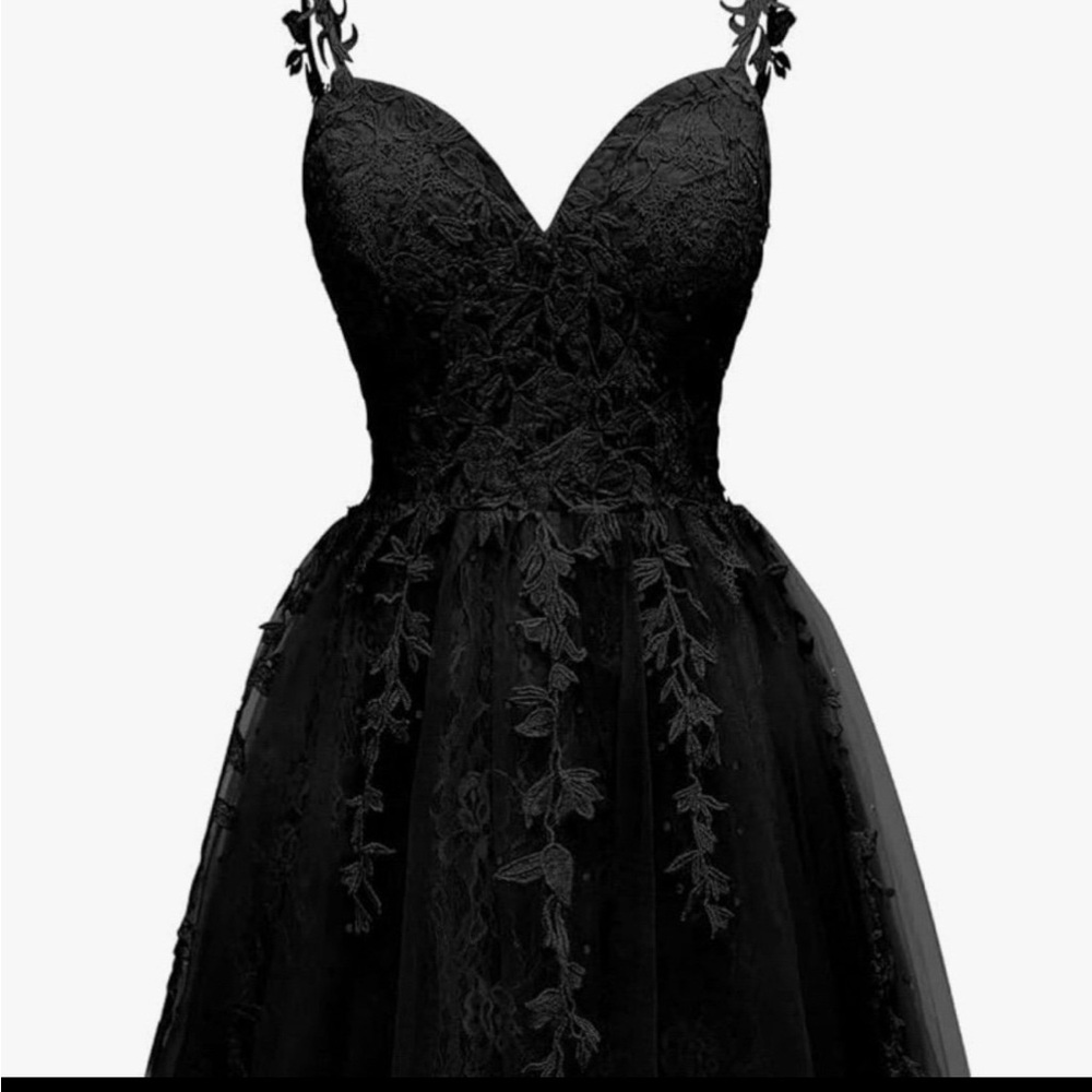 Lace Applique Short Formal Dress Tulle Black, size 6